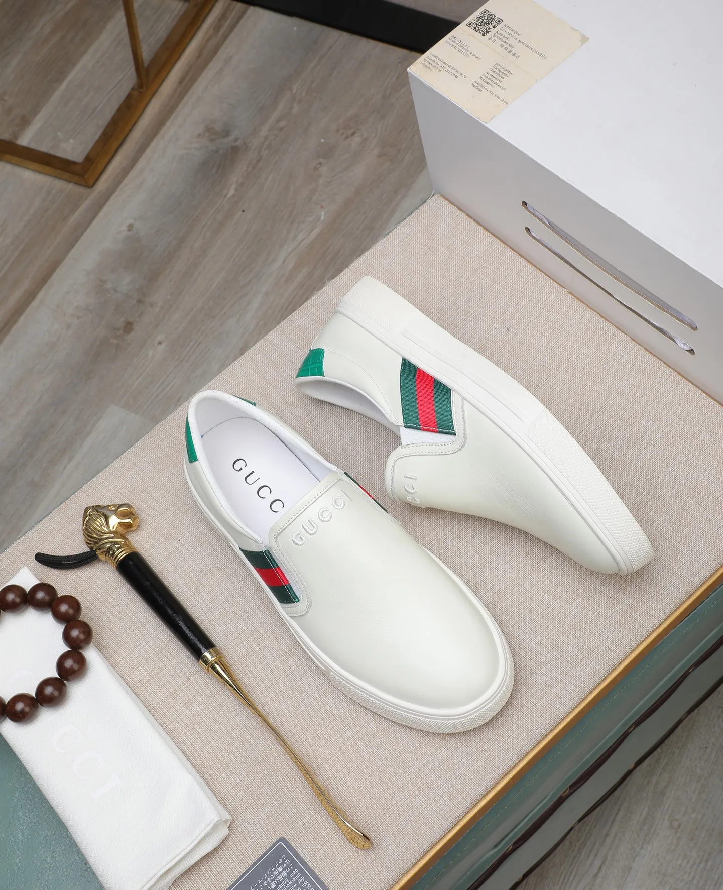 Men's shoes 💰460 GUCCI🔍🔍The latest models are on sale at the same time at the counter. Original calfskin imported from Italy, genuine leather lining, (high-end, extravagant, and classy) with exquisite workmanship. Soles: Original soles specially provided by the original factory. ⚠Exclusive double-layer movable molded soles are super comfortable⚠. Photos of the real thing🎬The real thing is even better🔍🔍"High quality·Follow the order" Code number 38-44